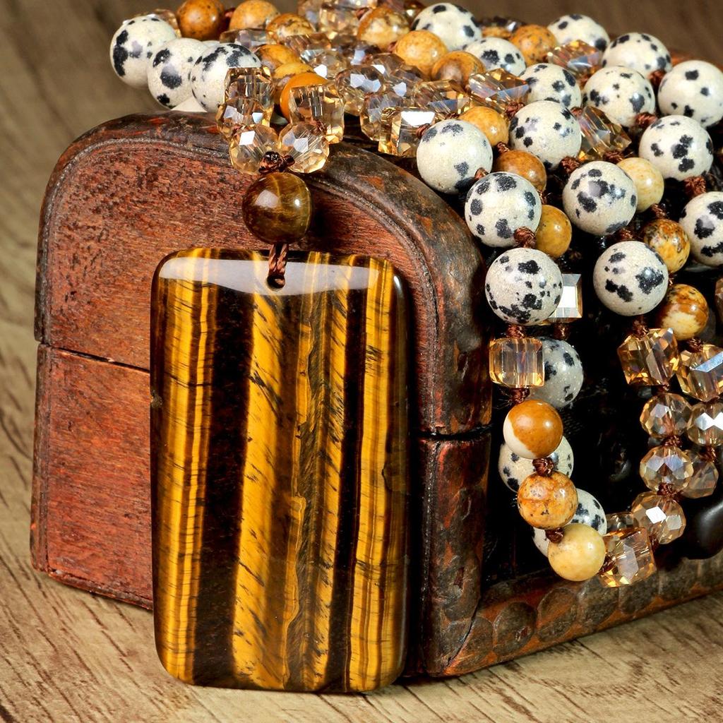 High-End European-American Tiger's Eye Spotted Stone Pendant Necklace for Women – Handmade, Stylish, and Unique