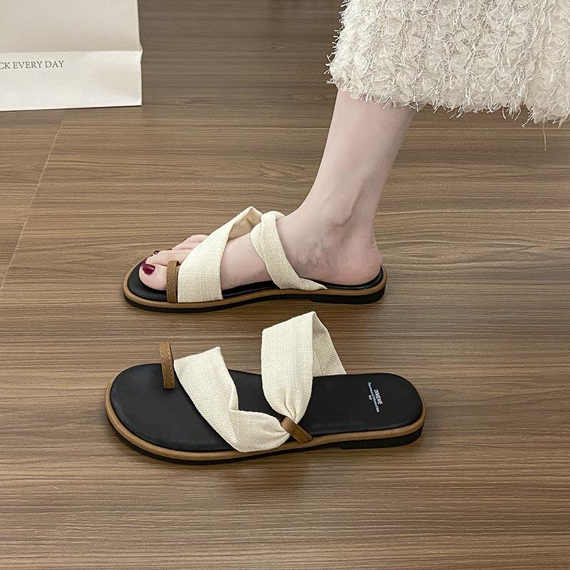 

Roman toe slippers female 2025 summer wear Korean version of French fairy style flat bottom sandals seaside vacation beach shoes 35