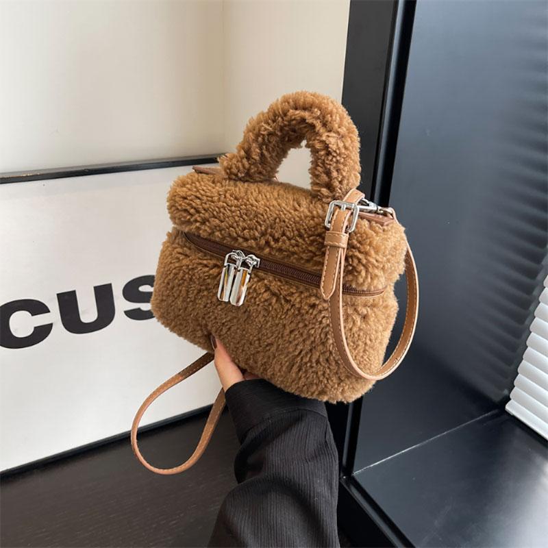 Roztomilá mini jehněčí vlněná malá čtvercová taška podzimní a zimní nová jednoduchá pevná kabelka dámská móda všestranná crossbody taška