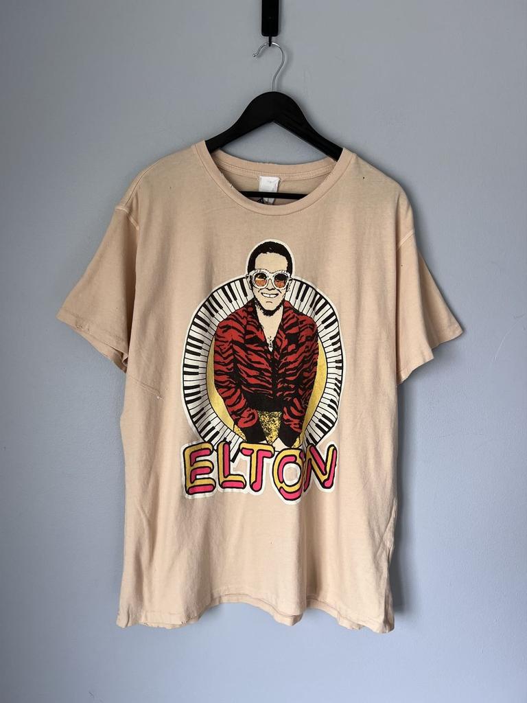 Maglietta Vintage Elton John al Piano Stile Classico Colore Sabbia Unisex WA1230