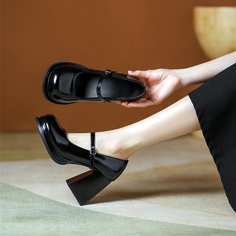 Fashion Black Patent Leather Chunky Heel Pumps Women Retro Mary Jane Shoes Comfortable Buckle Strap Casual Leather Heels for Ladies
