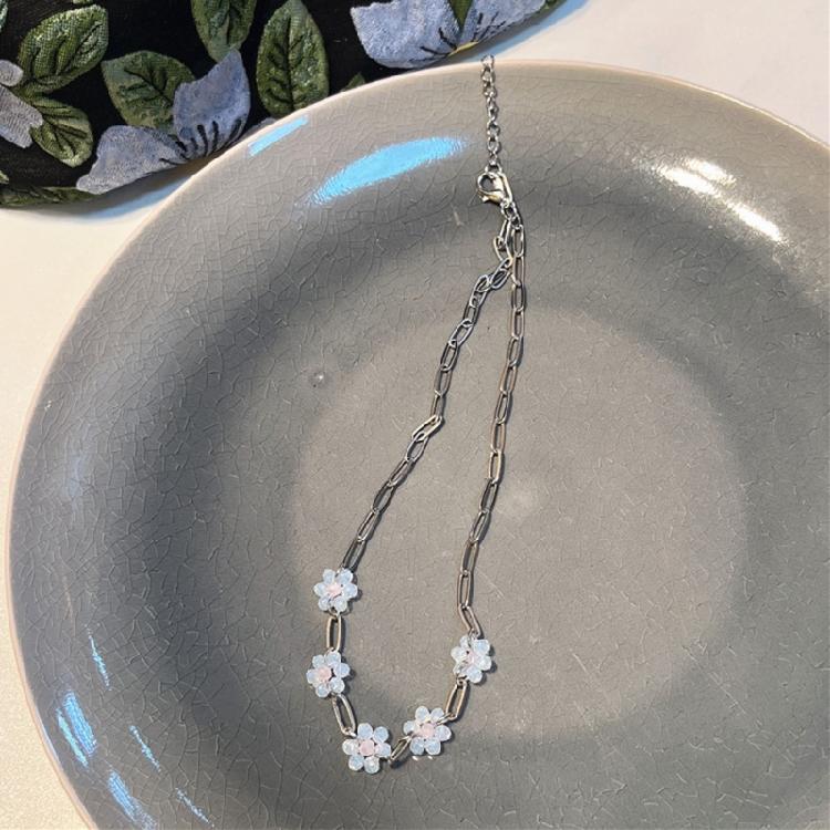 Simple Daisy Flower Charm Necklace Sweet Cool Choker Metal Chain Clavicle Chain