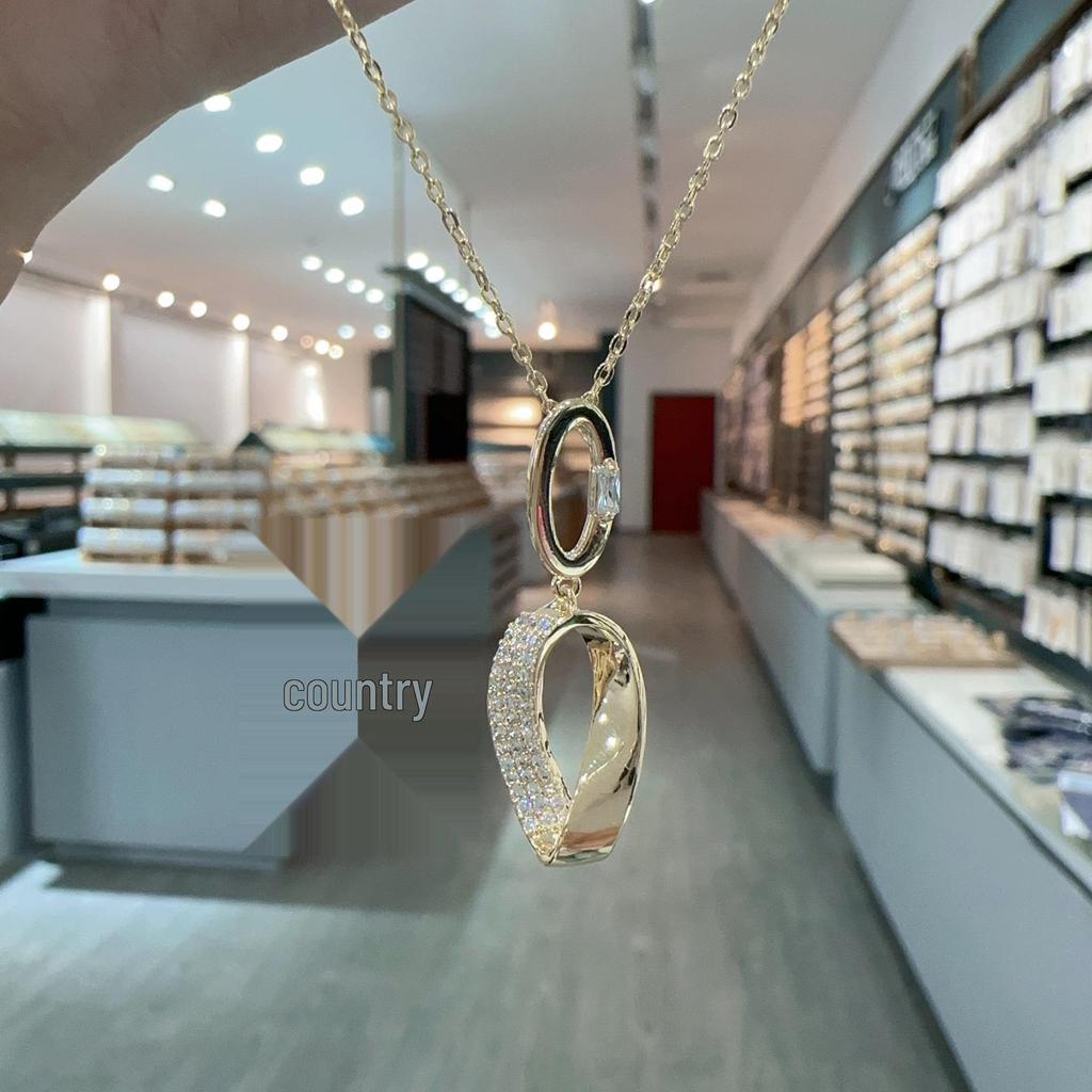 Geometrische Zirkonia Halskette im Vintage-Stil: Leichter Luxus-Anhänger im Hongkong-Stil mit vielseitiger Schlüsselbein-Kette