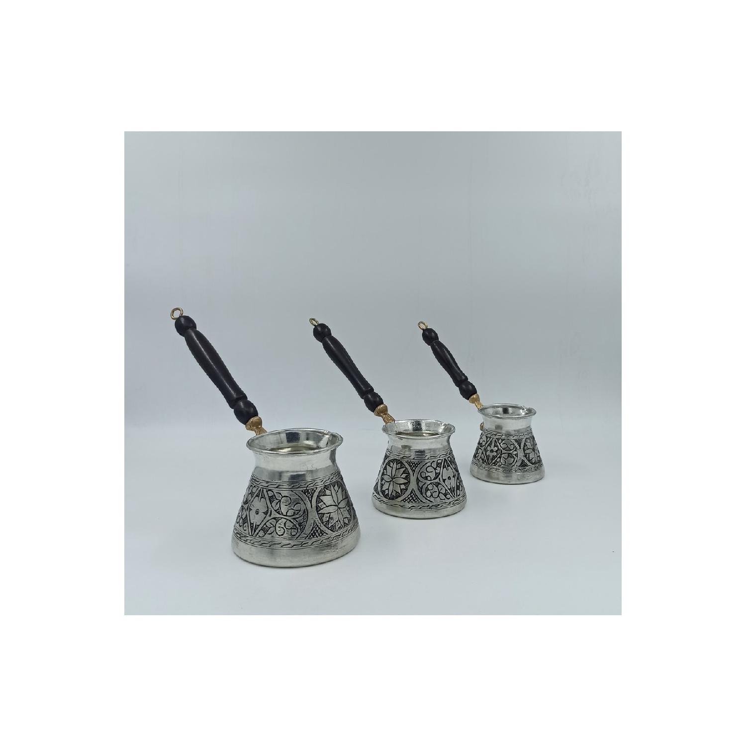 

Набор медных кофейников, 3 предмета с вышивкой, плоское основание, серебристый