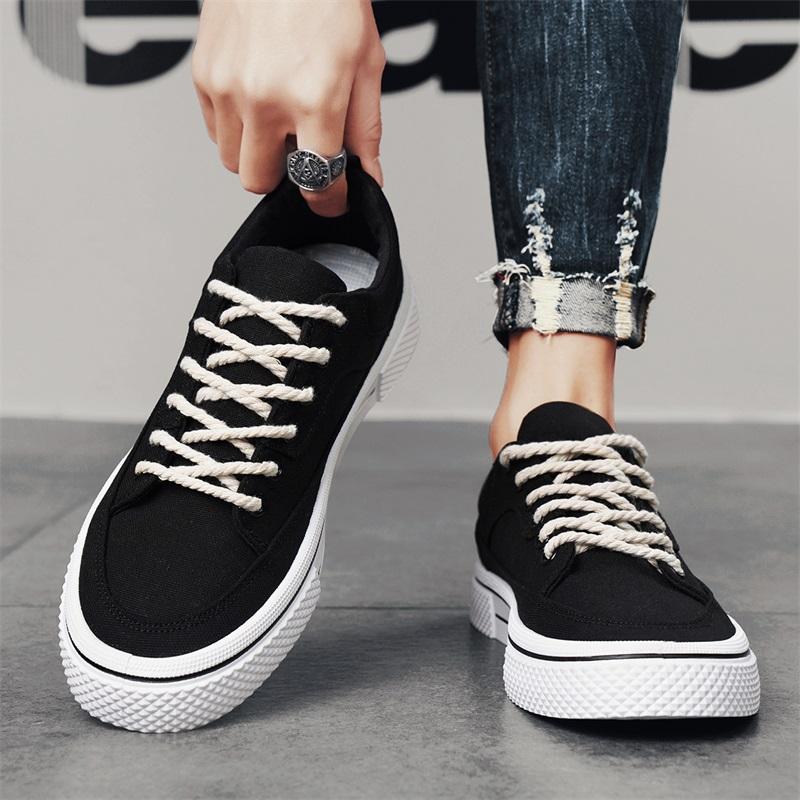 New Men's Classic Four Seasons Fashion Low Top Canvas Skateboarding Shoes Comfortable Soft Sole Sneakers