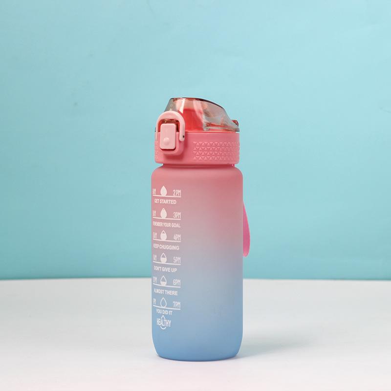 

Градуированный стакан для воды, пластиковый стакан для спорта и отдыха на природе, стакан для воды объемом 600 мл с ручкой, прямой горловиной, крышкой из пружины, с фильтром-сеткой 600ml розовый