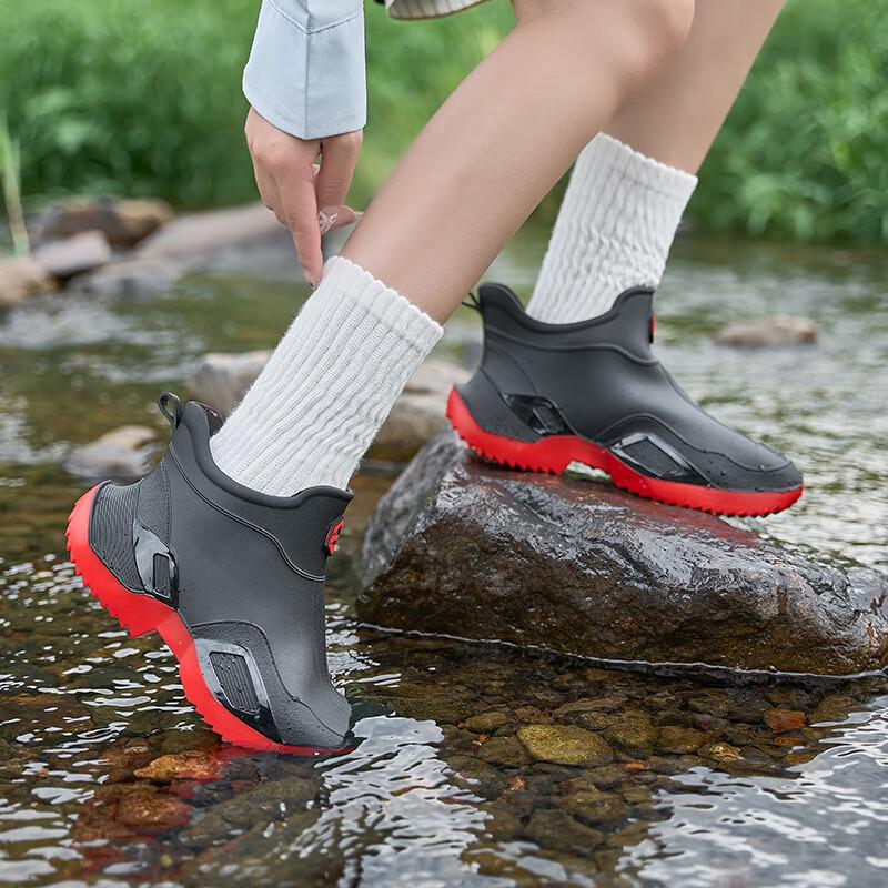 Summer rain boots men's short tube waterproof and non-slip PVC water shoe cover outdoor work wear-resistant and comfortable women's new rain shoes