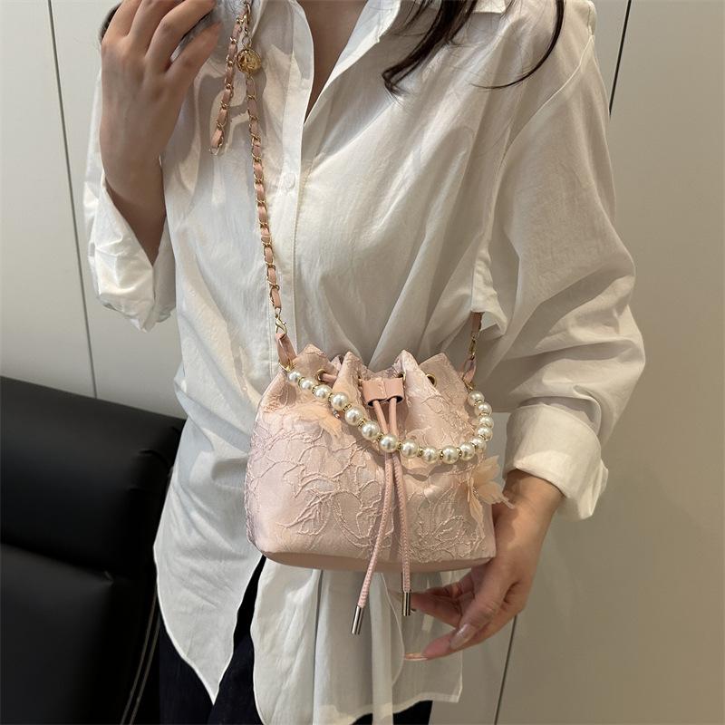 Sweet Butterfly Women Drawstring Bucket Shoulder Bags Versatile Ladies Crossbody Bag Clutch Fashi Girls Pearl Chain Handbags