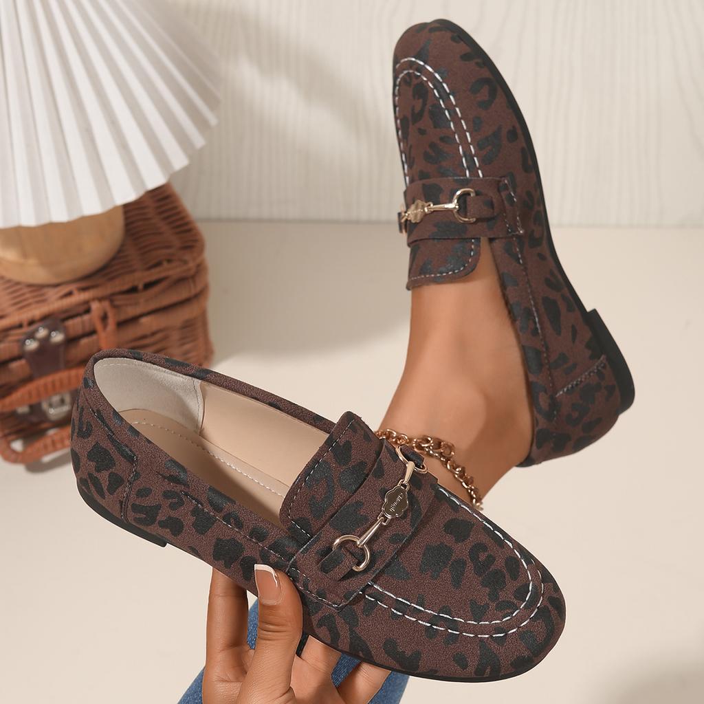 Fashion Women Flats Comfortable Designer Shoes Fashion New Casual Plus Size Sneakers Women Leopard Patchwork Slip-on Loafers Shoes Women