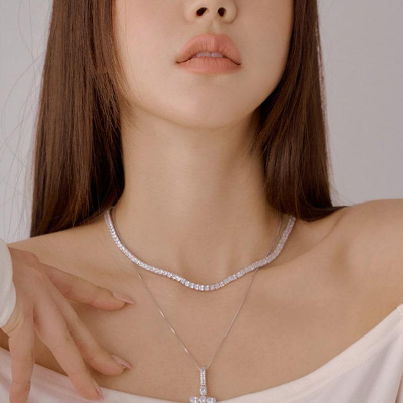 MACIER Dike Cross Necklace (Silver)