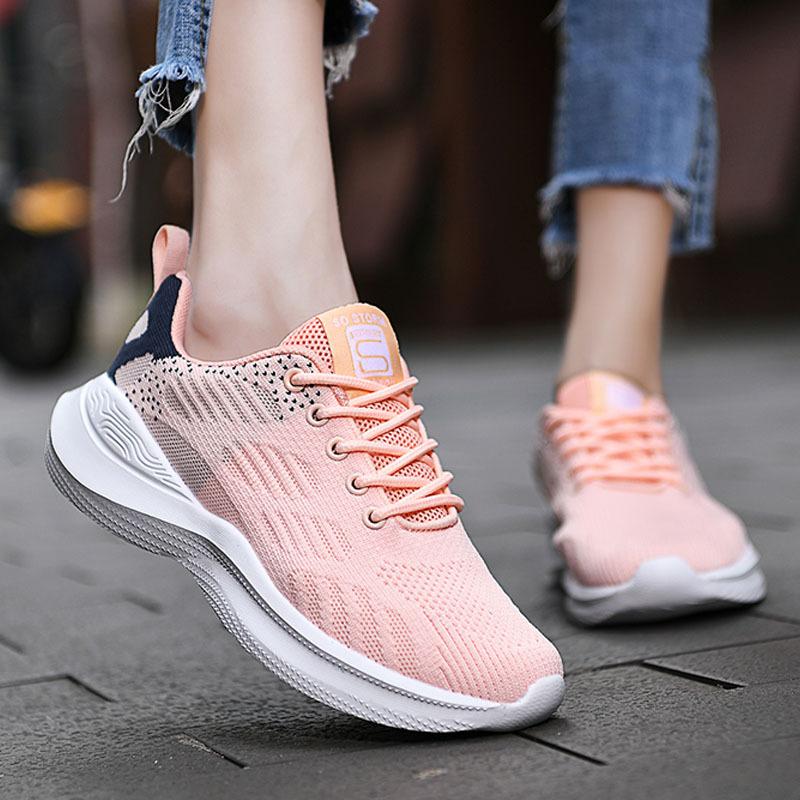 Spring and summer mesh breathable student casual running sneakers lightweight shock-absorbing soft-soled racing shoes