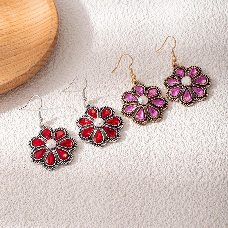 Retro Rhinestone Flower Earrings in Western Ethnic Style