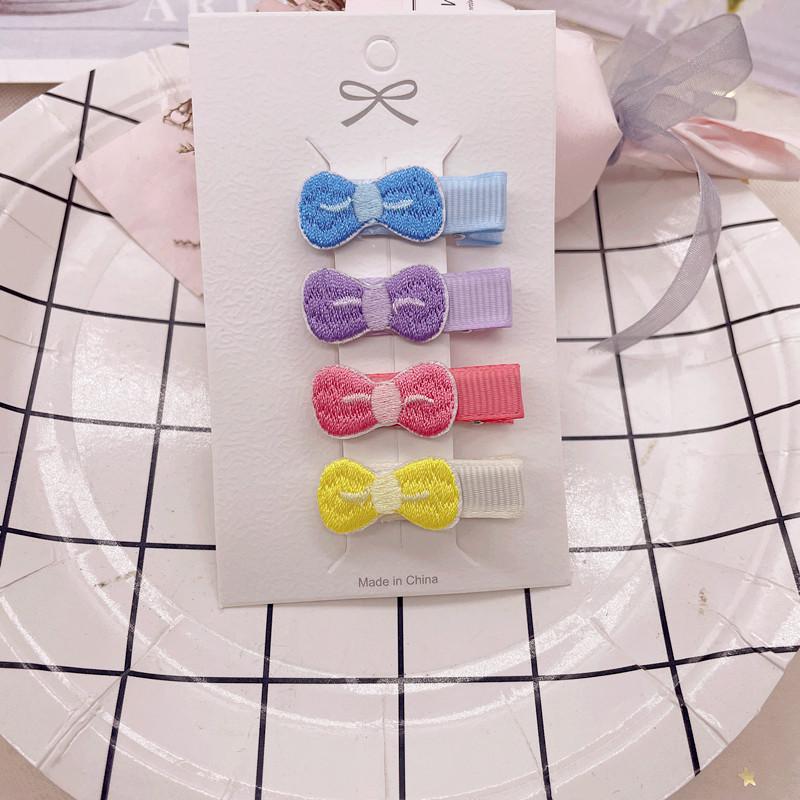 4-Piece Cute Bear Embroidered Duckbill Hair Clips Set