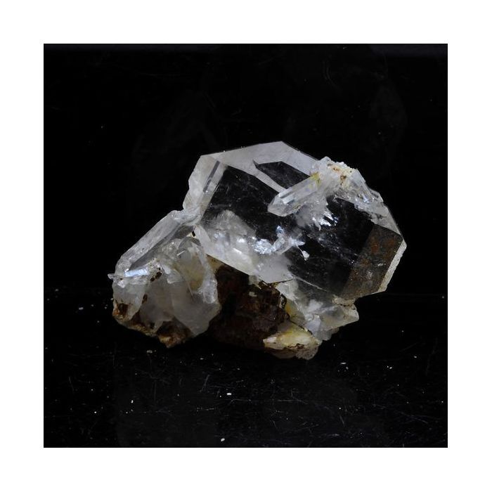 Pierres et Minéraux. Quartz à âme (faden quartz). 20.5 ct. Rif Fournel, Freney d'Oisans, Isère, France.