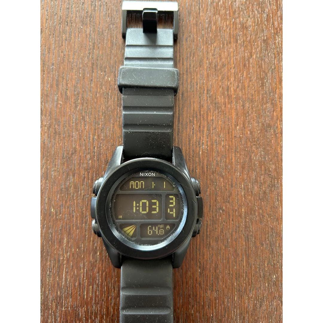 Used Nixon watch unit black