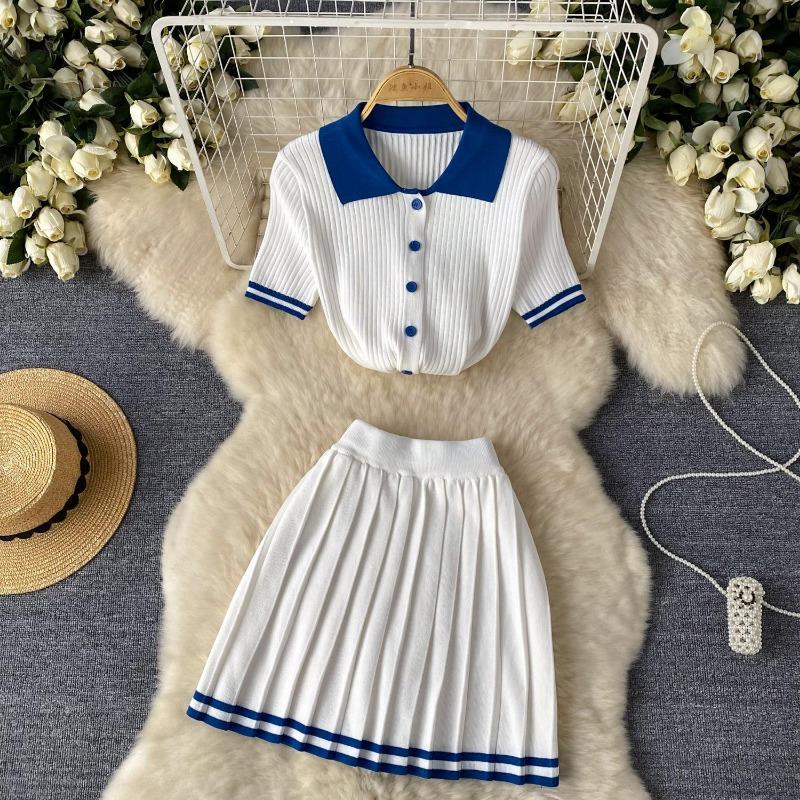 Søtt Todelt Collegesett for Kvinner Sommer Sexy Polo Krage Kortermet Knapper Strikket Topp og Elastisk Midje Mini Plisséskjørt Drakter