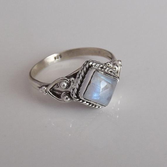 Hecheng Wish European & American Fashion Moonstone Antique Silver Ring for Women