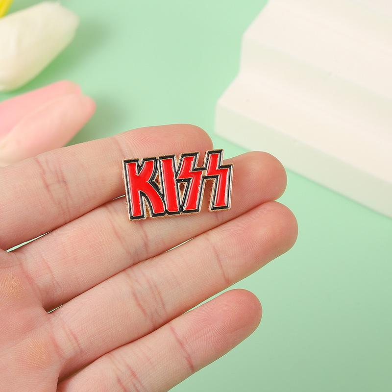 European & American Alloy KISS Band Brooch - Enamel Badge Pin for Bags & Clothing