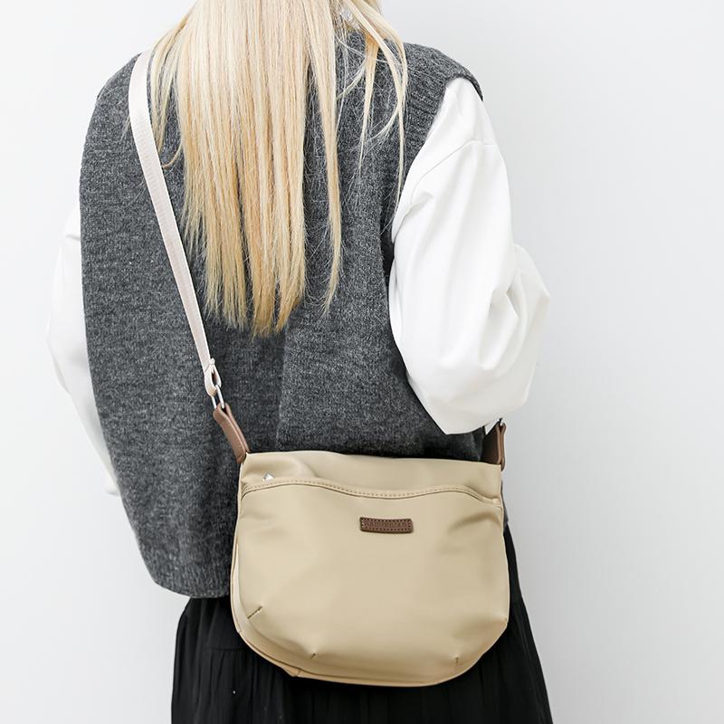 Women's Lightweight Crossbody Bag Solid Color Shoulder Bag