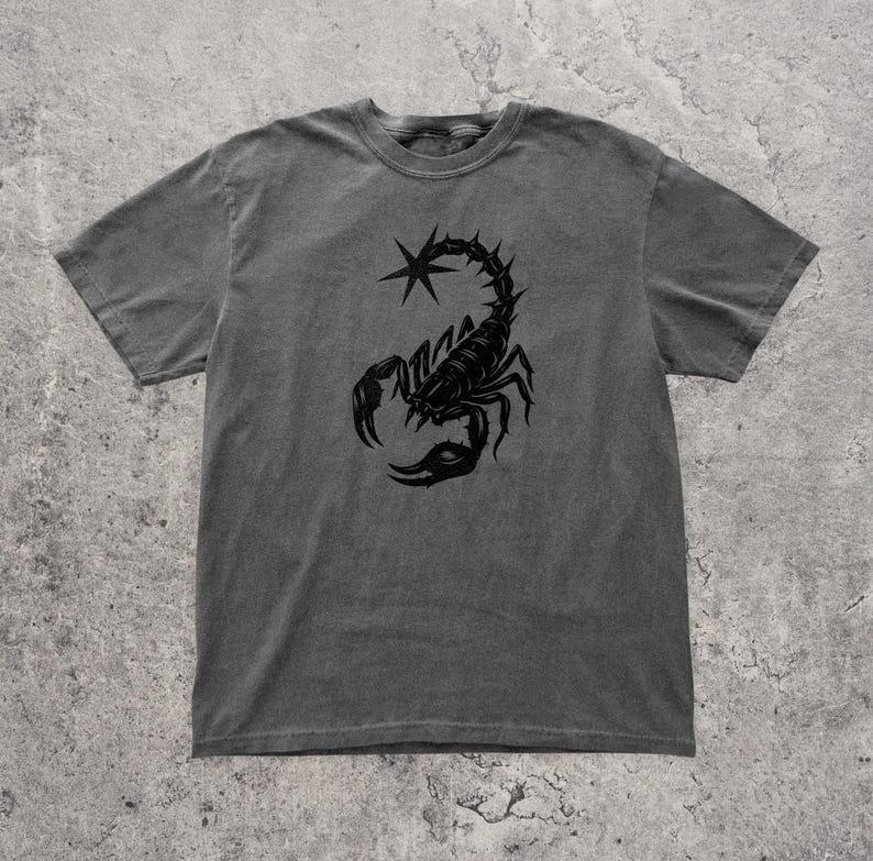 Im Still Loving You Scorpion Tattoo Gothic Graphic Tee Grunge Y2k Tshirt Y2k Retro Print Men Women Harajuku Vintage Tops