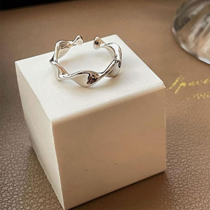 925 Sterling Silver Minimalist Mobius Twisted Abstract Geometric Ring For Women