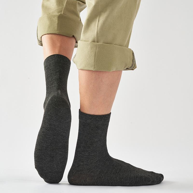 Men's Anti-Odor Sweat-Absorbent Pure Cotton Socks for Autumn/Winter - Simple Business Style Mid-Calf Length