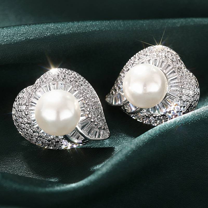 

Huitan Fancy Imitation Pearl Women Stud Earrings with Brilliant CZ Stylish Wedding Elegant Accessories for Lady Trendy Zircon
