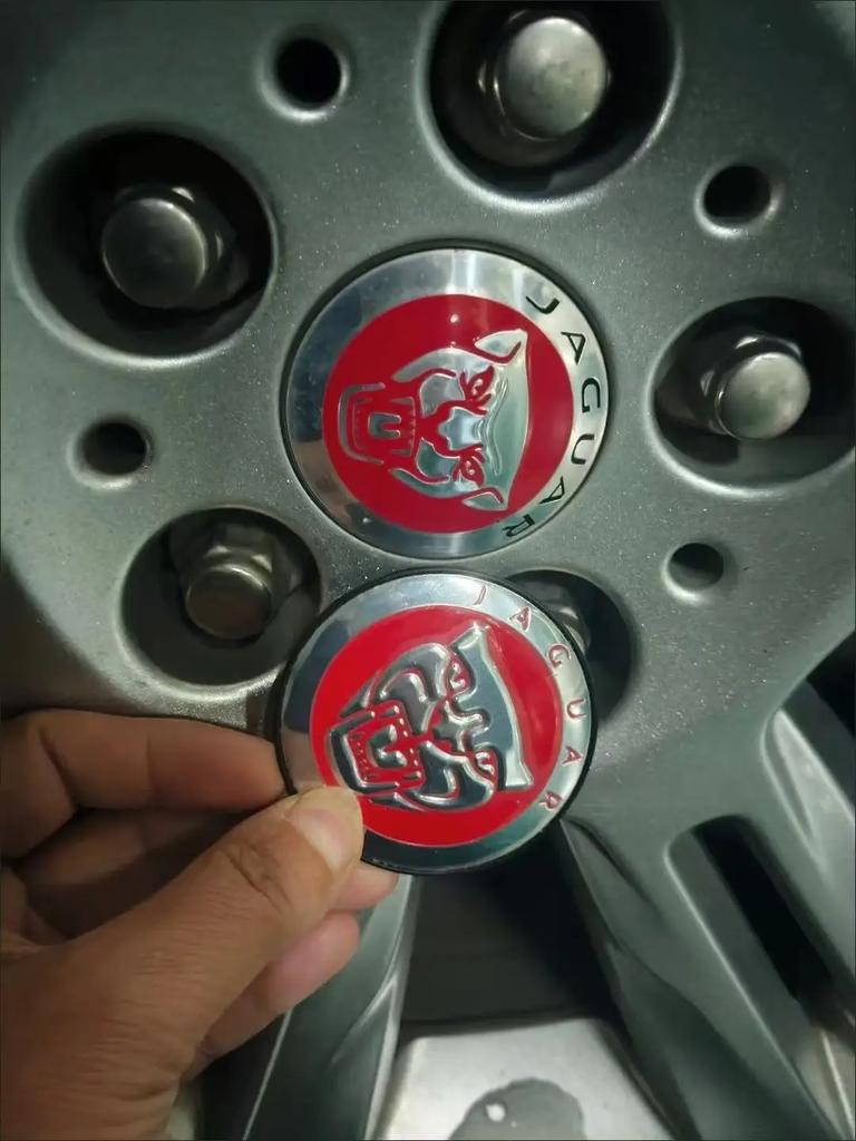 new 4Pcs Car Emblem Wheel Center Hub Cap Accessories Jaguar X S F XF XE XJ XK XEL XFL XJL XJ6 XJS XKR XFR F-Type F-Pace E-Pace