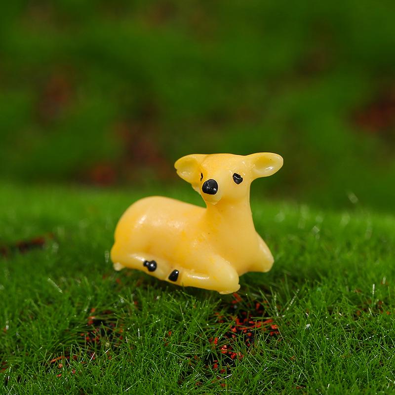 Miniature Cute Deer Family Resin Craft for Garden Bonsai Scene