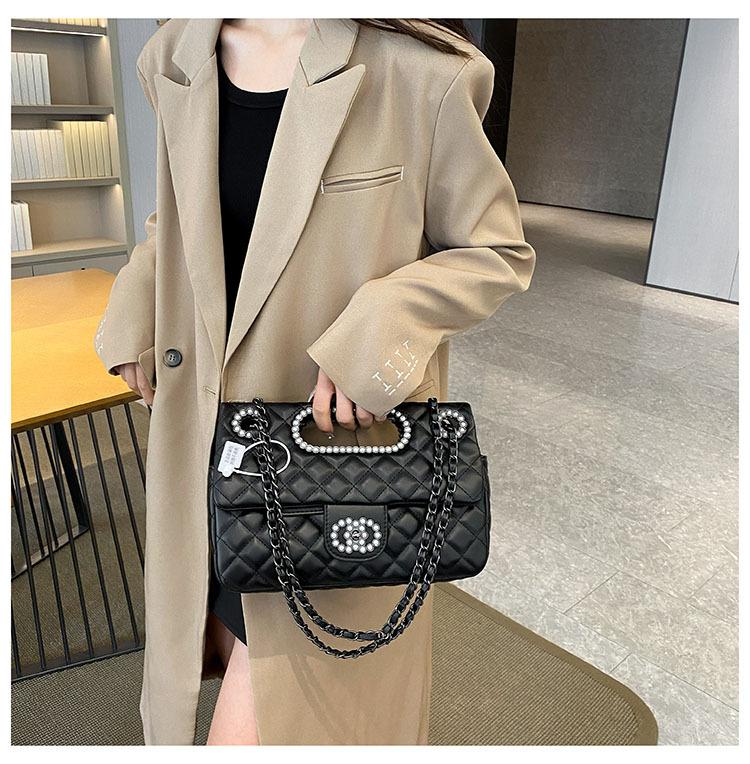 Xiaoxiangfeng pearl wrist new portable shoulder trendy fashion versatile underarm bag embroidery thread diamond grid