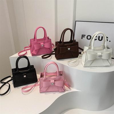 Retro Fashionable Handbag Bag Women's New Spring Texture Niche Crossbody Bag Korean Handbag Bag Women