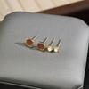 Boucles d'oreilles Puces Géométriques Ambre Œil de Tigre Style Vintage Hong Kong Petites et Délicates Ensemble d'Oreilles Maillard Premium