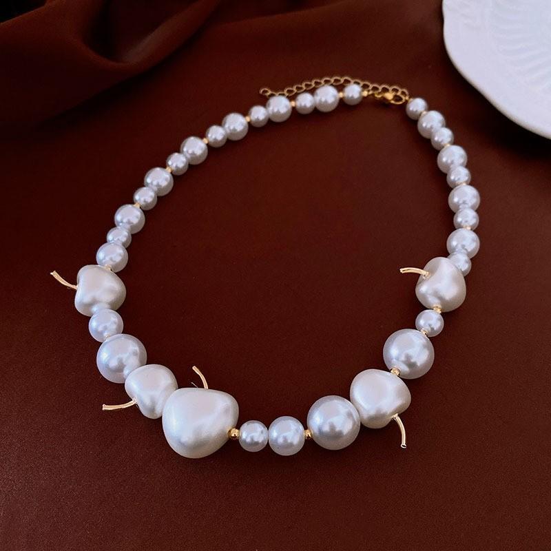 Butterfly Drop Oil Pearl Faux Crystal Necklace Versatile High-end Clavicle Chain Niche Design Jewelry Women