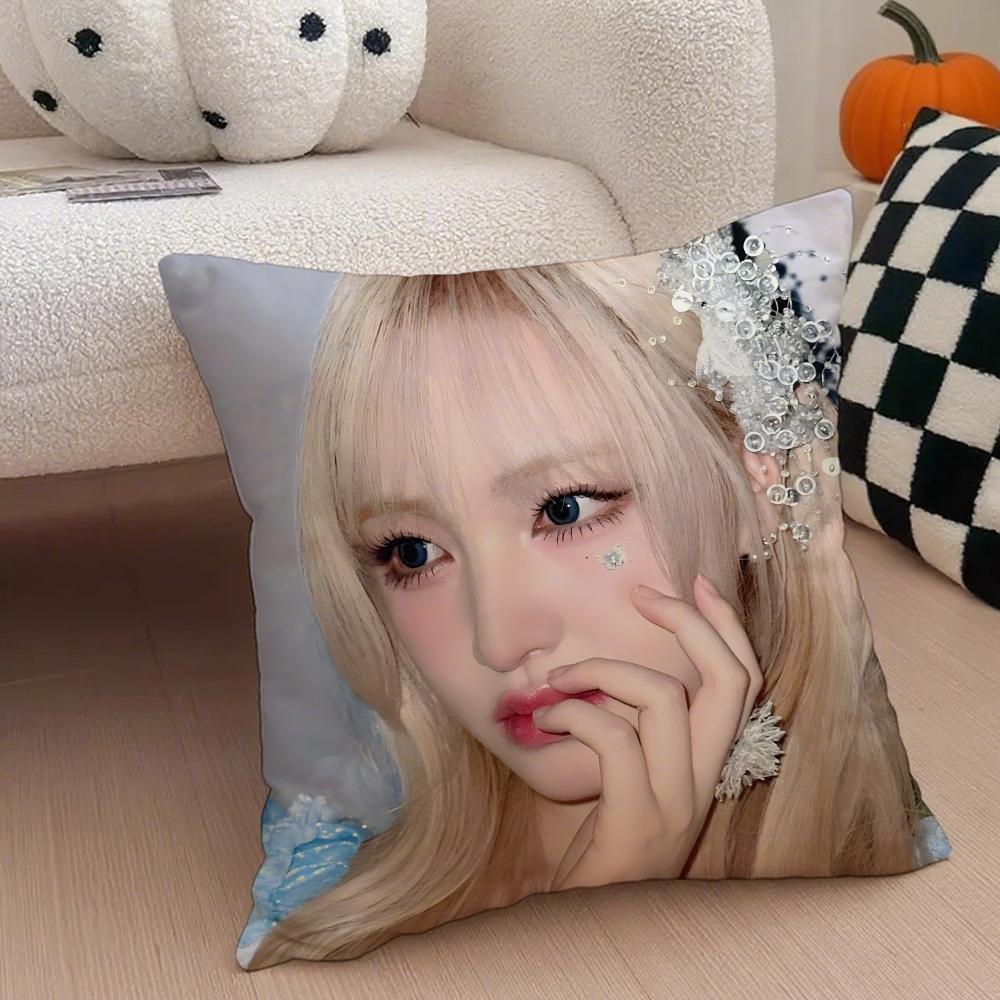 Korean KKim Ji Wons Beautiful Girl Cushion Cover Throw Pillow Cover Hidden Button Durable Polyester Chair Cushion