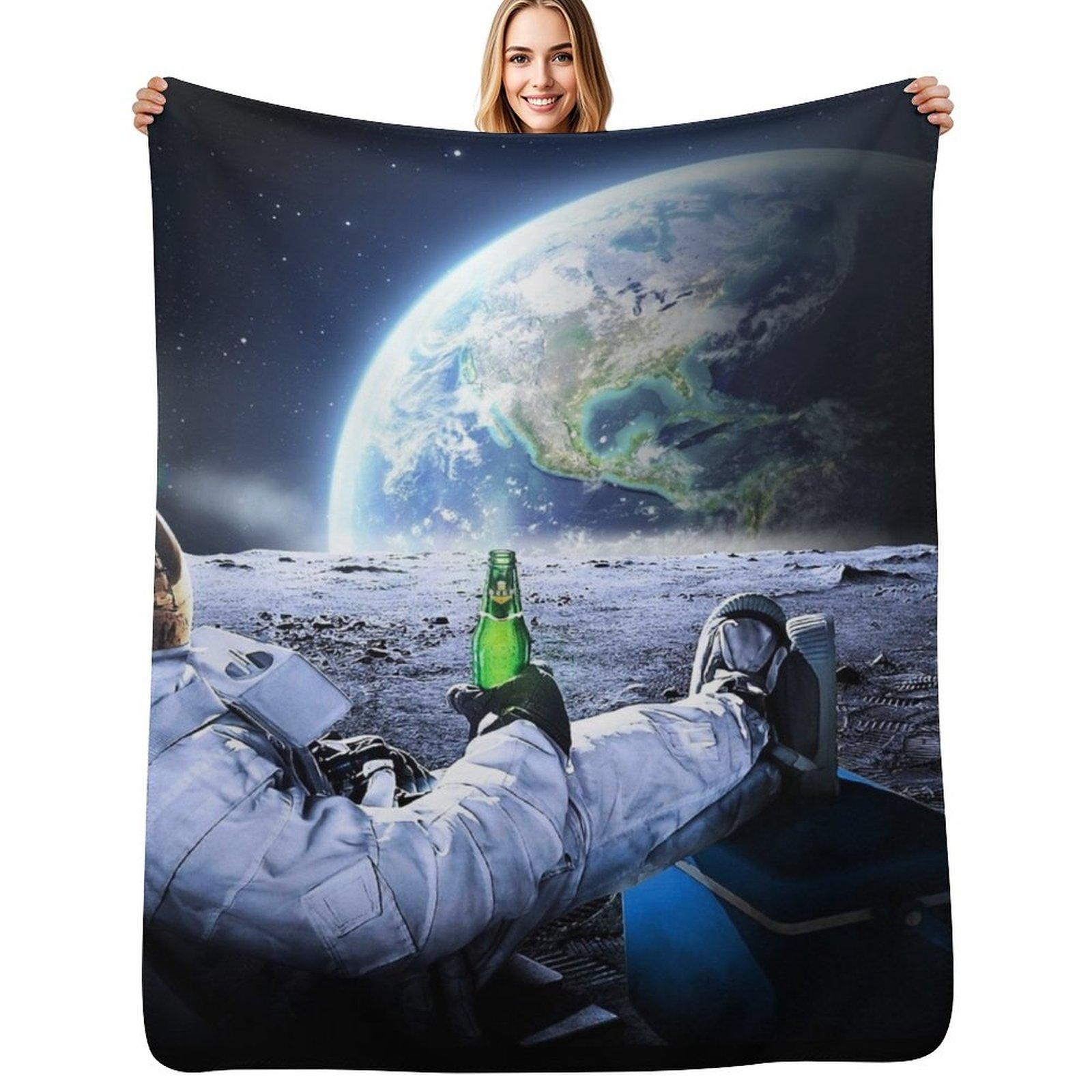 Astronaut on the Moon with beer HQ-quality, BESTSELLER Throw Blanket Compact Warm Blanket for Car Road Trip Size: 75*100cm, Weight: 230 GSM