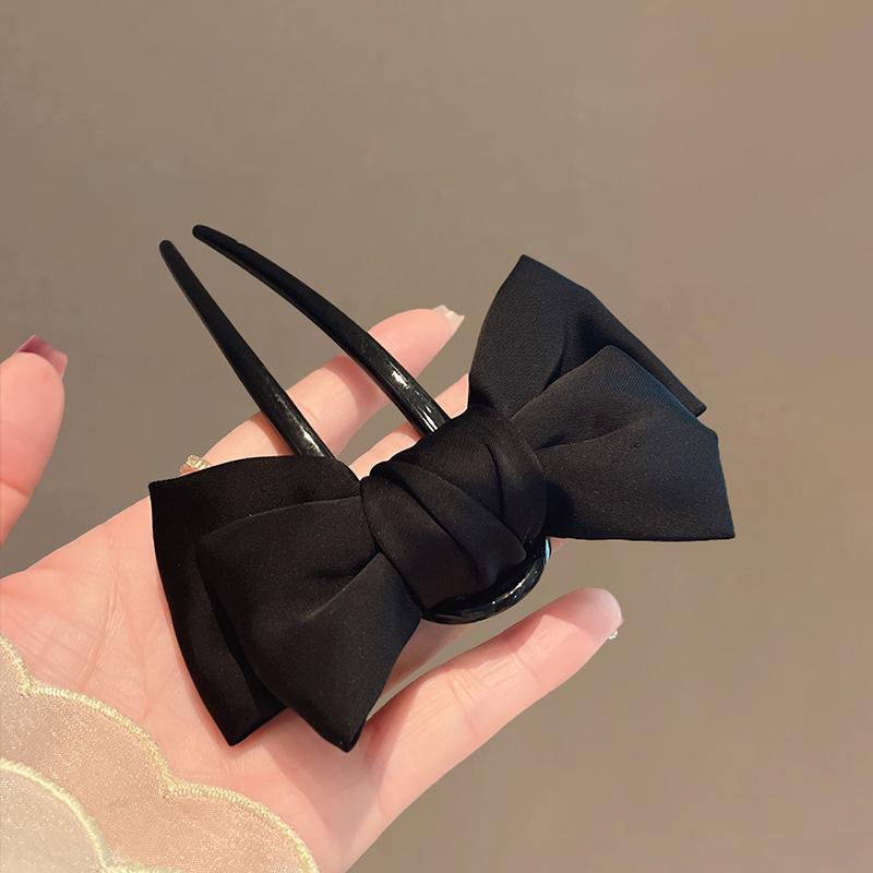 Princess on the Run: 2024 Large Black Bow Hair Clip Headdress for Women