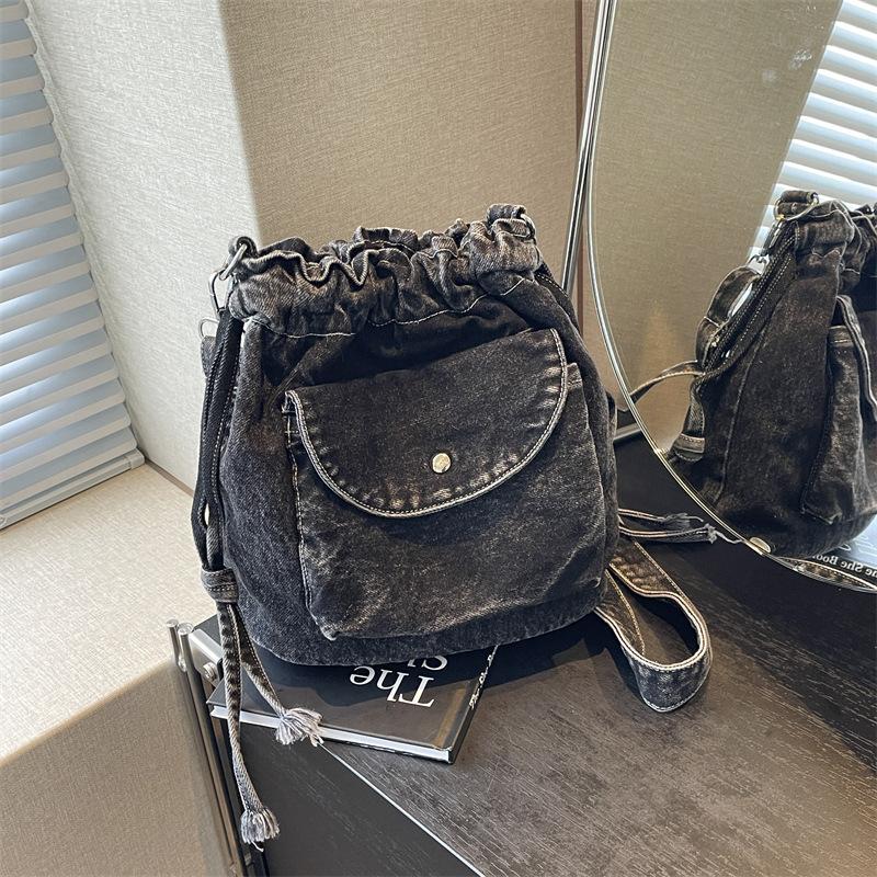 

Сумка-ведро с плиссировкой горловины, женская, 2025, новая, джинсовая, на плечо, маленькая чёрный