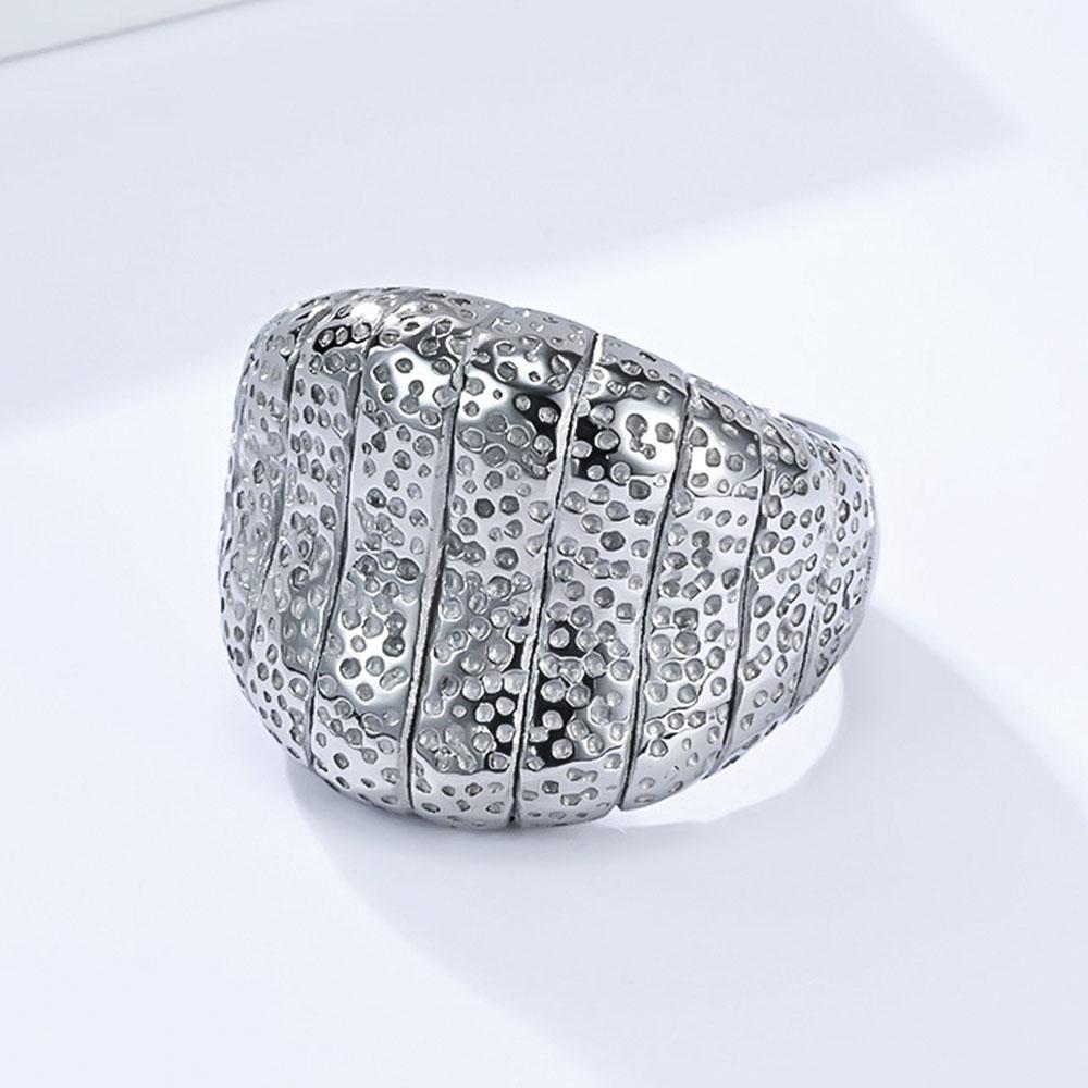 2025 Personalized Fashion Ring Women Wear 18K Gold Ring Jewelry