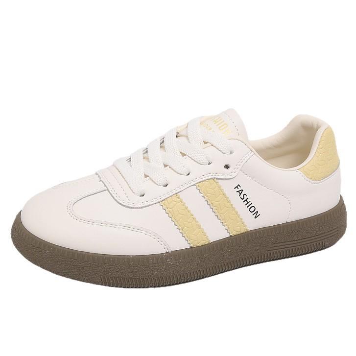 Weiße Schuhe vielseitig Frühling und Herbst flache Plateau-Trainingsschuhe klein 2025 Sommer neu Mädchen Internet-Berühmtheit Bestellungen steigen lässige Sportschuhe