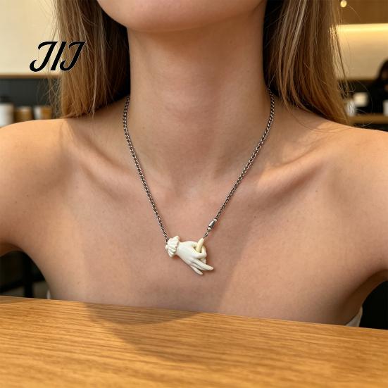 Humorous Jewelry Gift Funny Banana Pendant Necklace, Resin Hand-Sculpted Cute Personalized for Friends Lifelike Fruit Necklace Jewelry, Creative