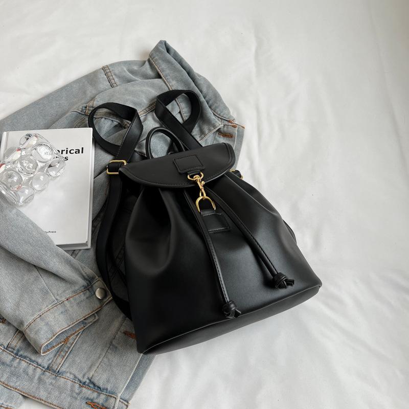 

Large capacity bag women s bag 2025 new summer backpack student schoolbag women s travel texture small backpack чёрный