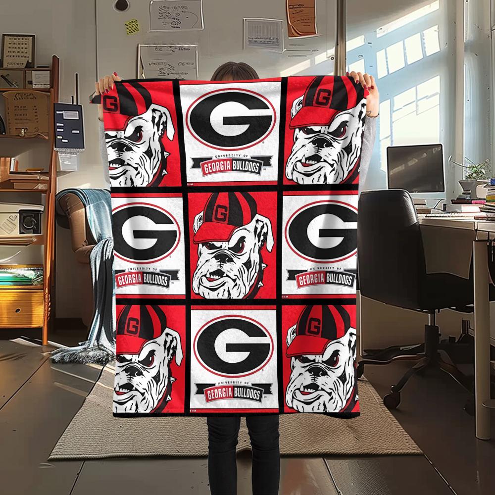 1Pc Georgia Bulldog Print Flannel Blanket, High quality Comfortable for All Seasons, Home Decor, Warmth and Comfort, Perfect for Gifts