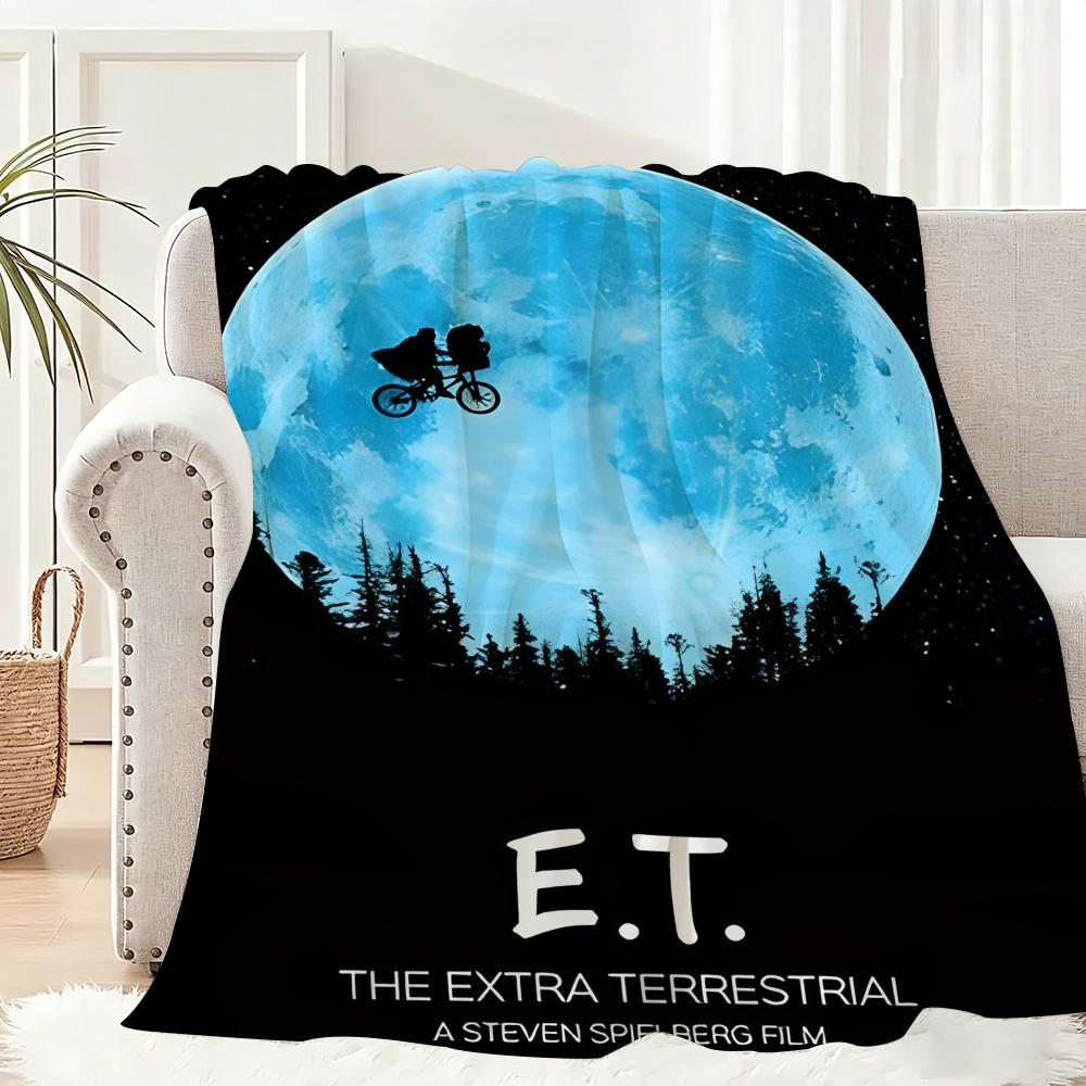 E.T. the Extra-Terrestrial Throw Lightweight 240g Flannel Blanket Soft Skin-friendly for Summer Cooling
