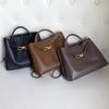 Echte Ledertasche mit Metallschleifen-Detail, große Kapazität, Umhänge-Handtasche, Damen, Vintage-Stil