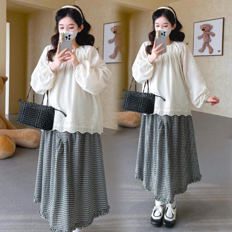 Spring Korean Maternity Set: Floral Shirt & Plaid Skirt L
