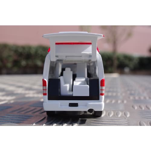 Diapet DK-3106 1/36 Scale Ambulance