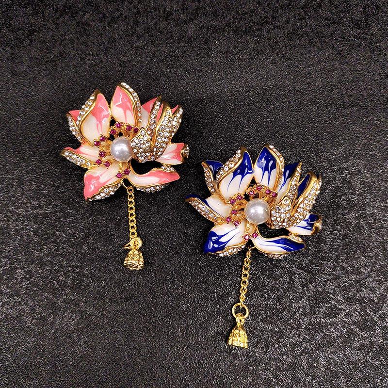 Drop Oil Lotus Brooch, High-end and Niche Pearl Corsage, High-end Vintage Pin