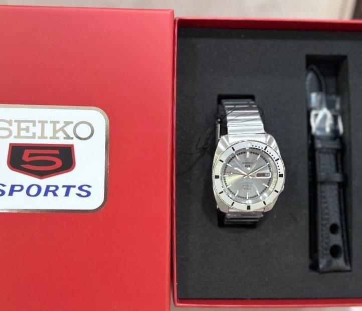 Seiko 5 SPORTS Automatic Heritage Design Men Watch SRPL03K1