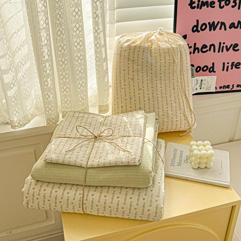 Breathable Washable Cotton Gauze Bedding Set: Double-Layer Duvet Cover, All-Season Bed Sheets (4-piece) for Dorms.