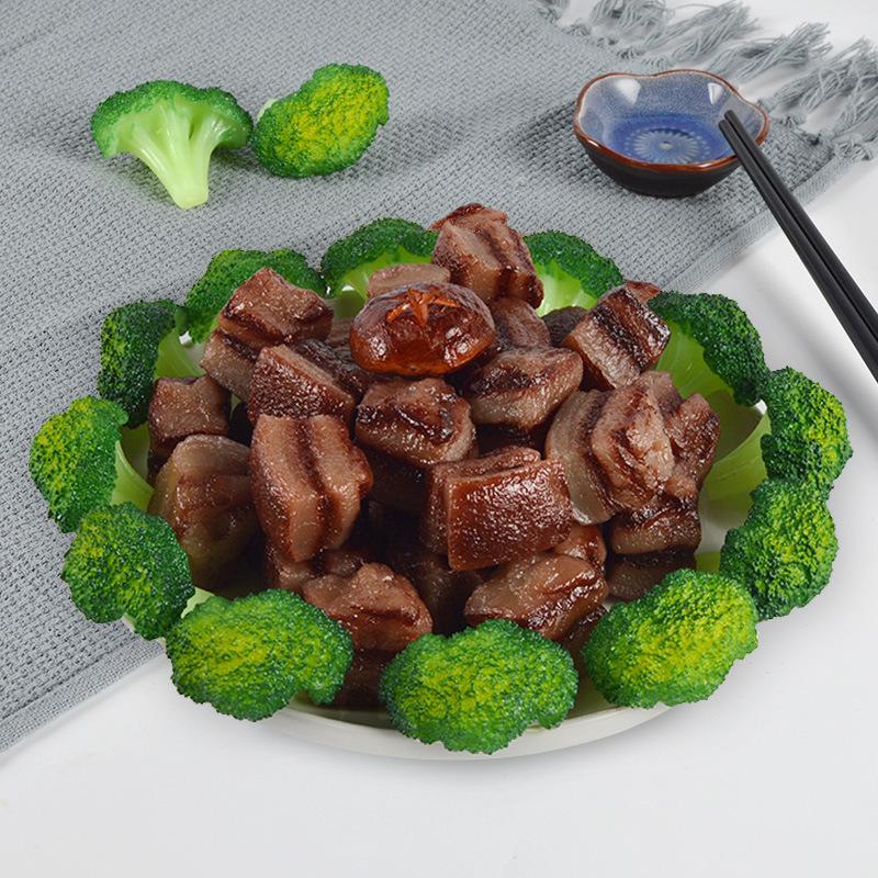1Pc Artificial Foods Simulation Braised Pork Meat Product Model Fake Pork Belly Three-layer Meat Dongpo Meat Pork Kid Toys